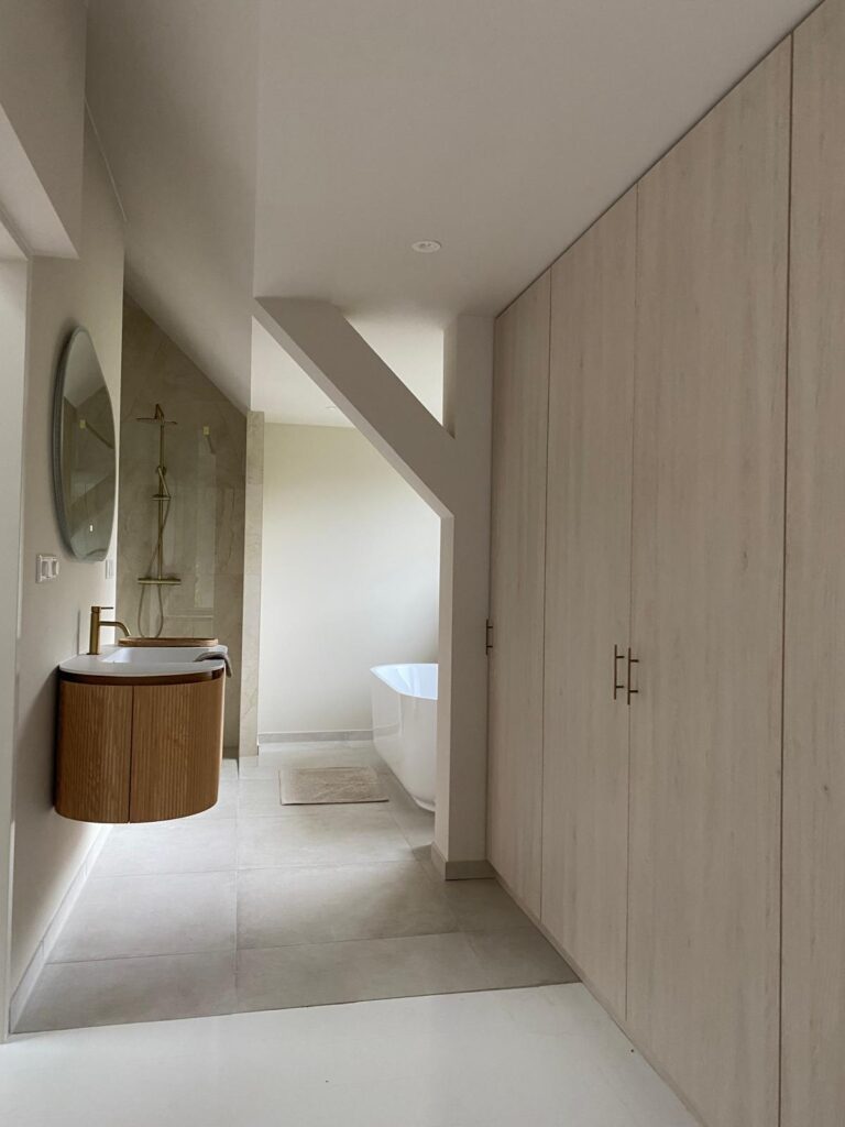 slaapkamer ensuite met natural uitstraling